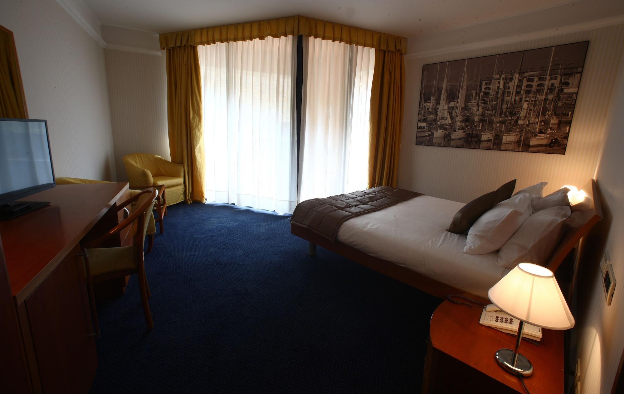 Múggia Hotel San Rocco מראה חיצוני תמונה