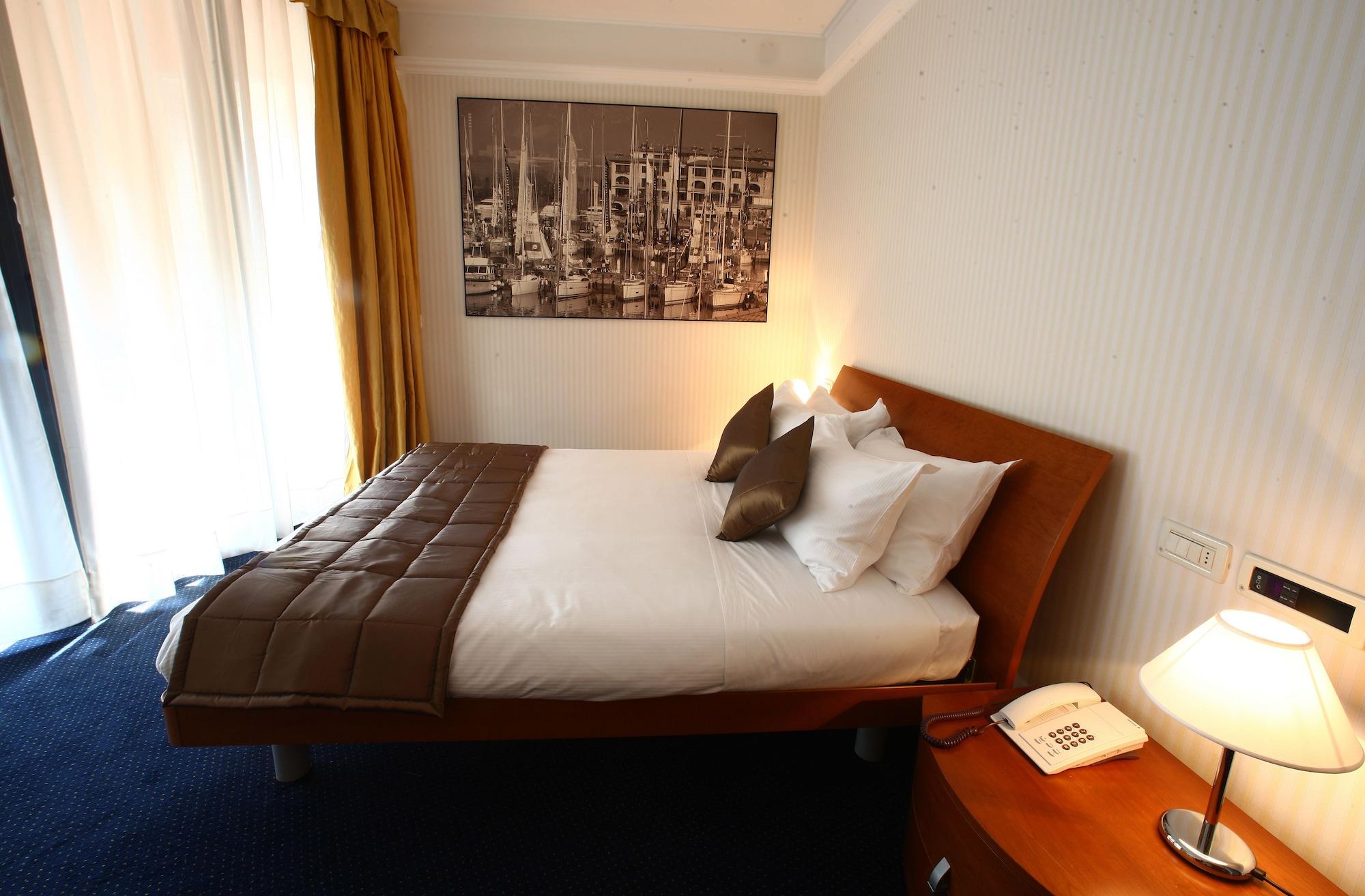 Múggia Hotel San Rocco מראה חיצוני תמונה